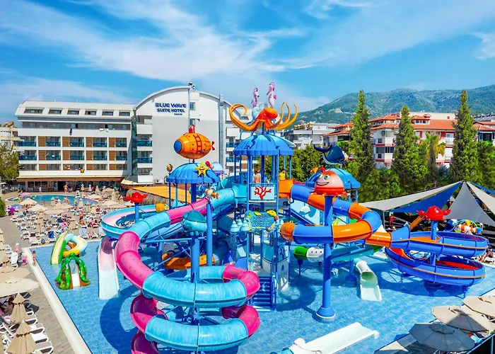 Blue Wave Suite Hotel
