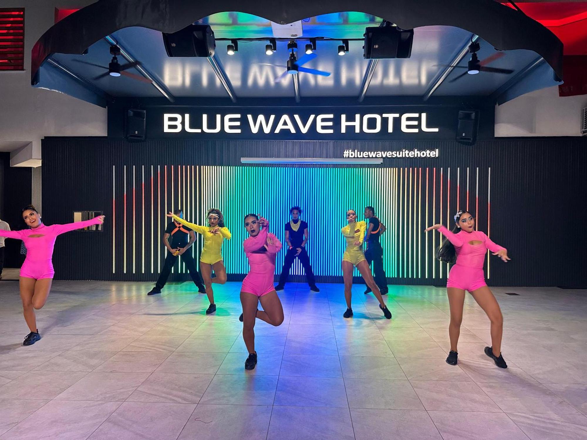 Blue Wave Готель 4*