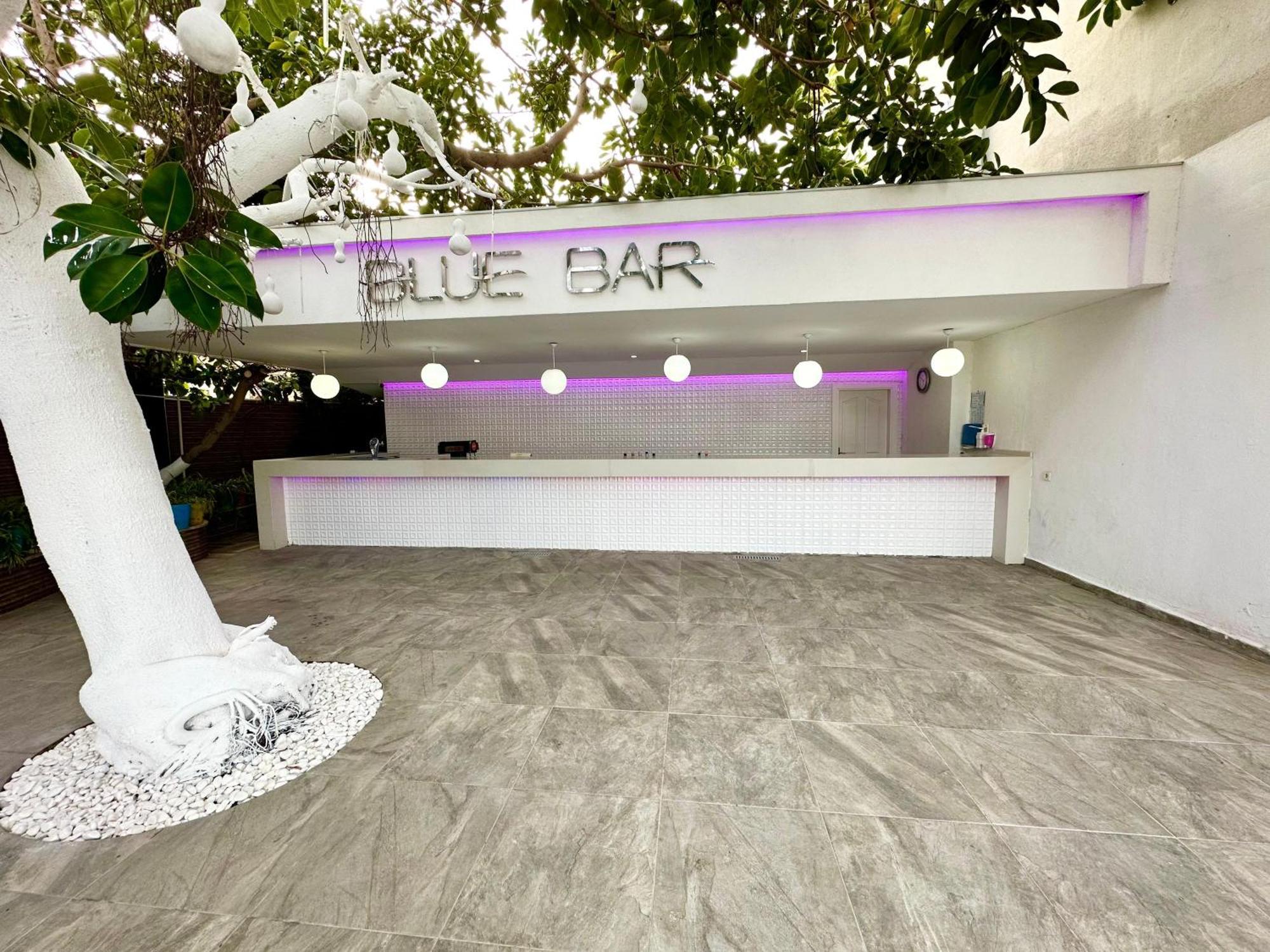 מלון Blue Wave 4*